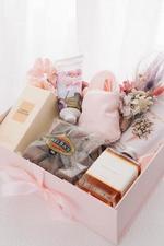 Pamper Me Gift Hamper thumbnail