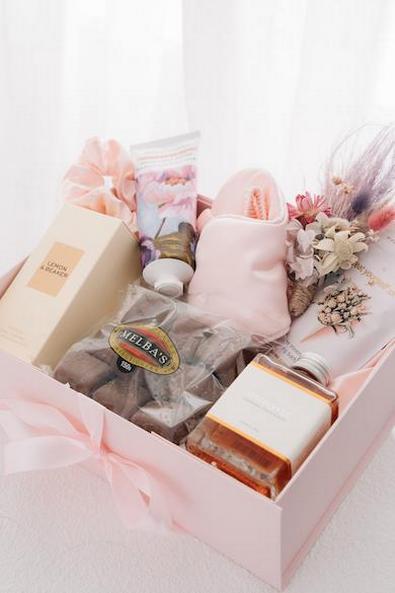 Pamper Me Gift Hamper cover